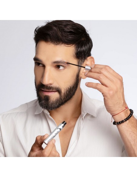 Usa Dabalash para el crecimiento de cejas para hombres